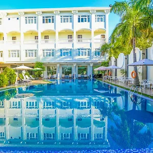 4* Hotell Eden Plaza